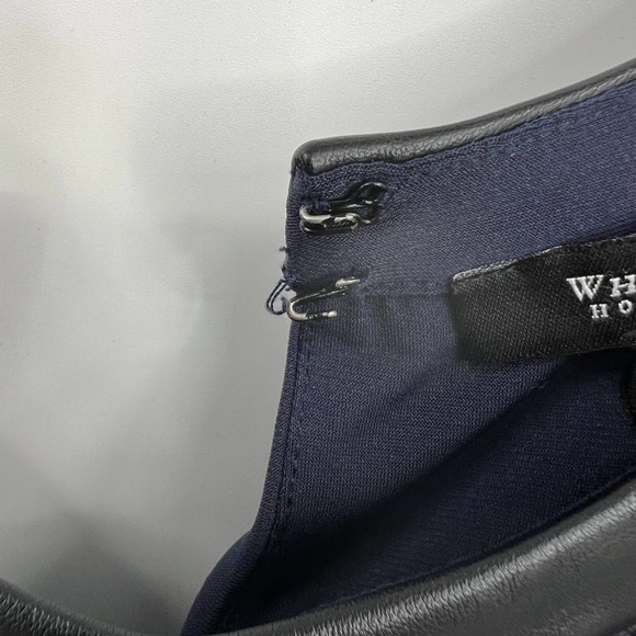White House Black Market Women's Navy Sleeveless Faux Leather Trim Blouse Sz XS - Picture 7 of 7